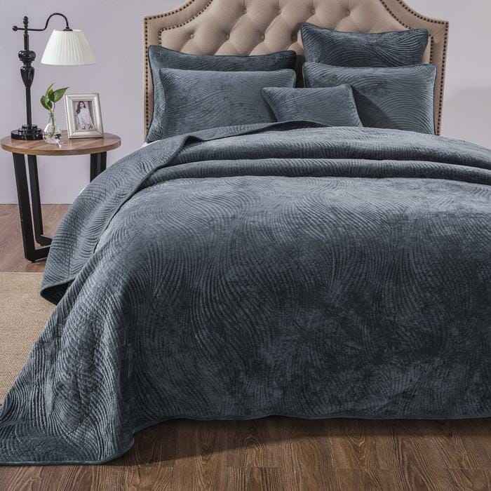 Tache Velvet Dreams Navy Blue Plush Waves Pillow Sham (JHW-852BL)