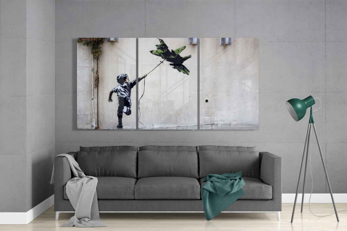 War Kite Mega Glass Wall Art