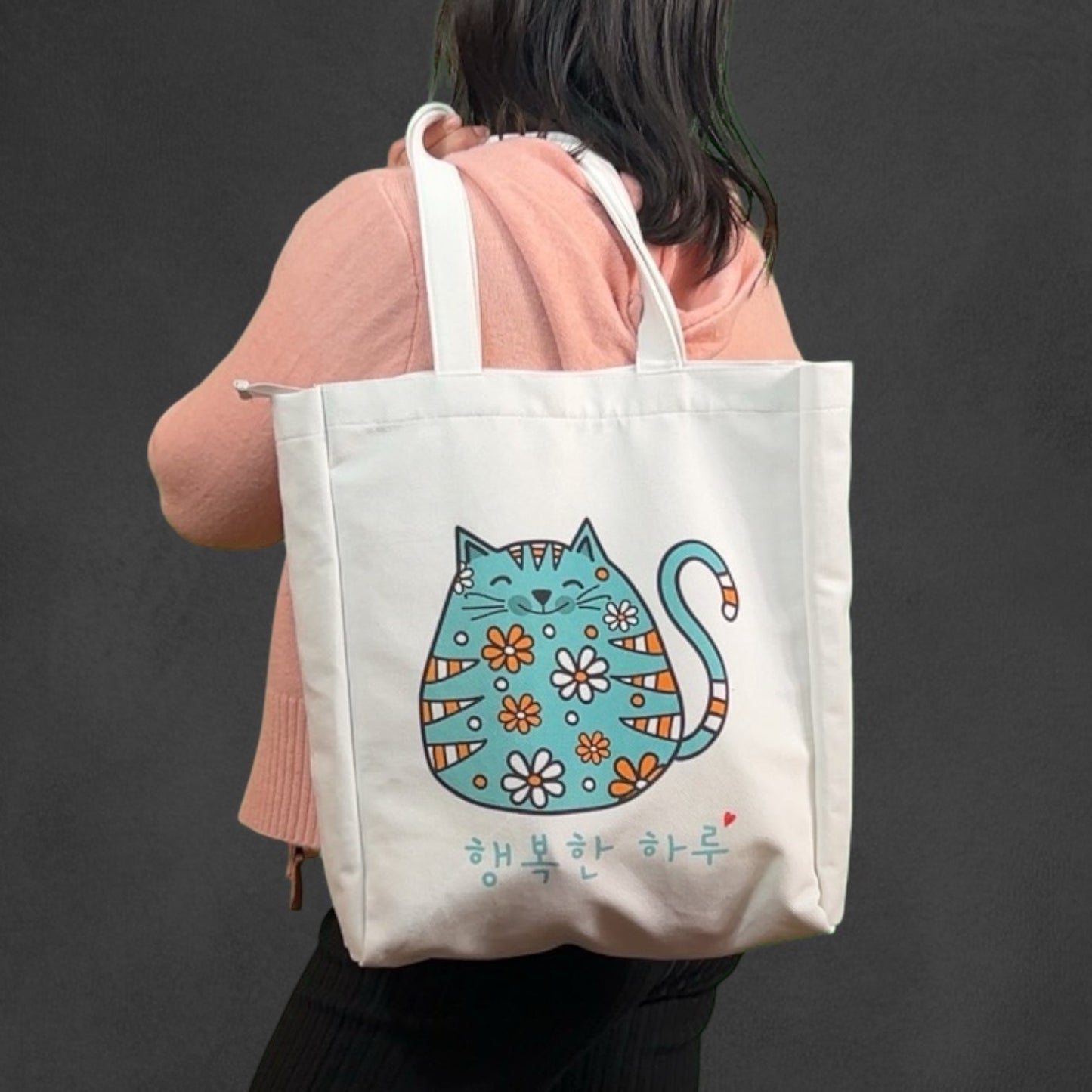 Trendy Cat KPOP Tote Bag – Flannel Fabric with Zipper Closure