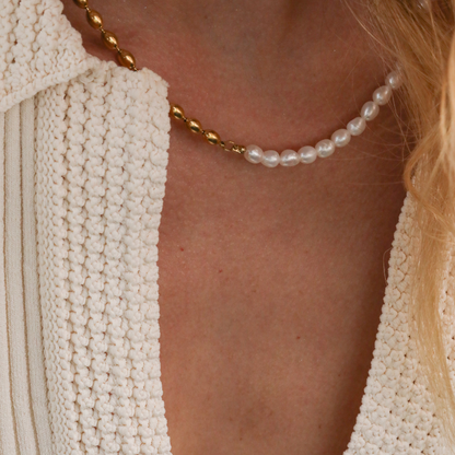 Vera Necklace