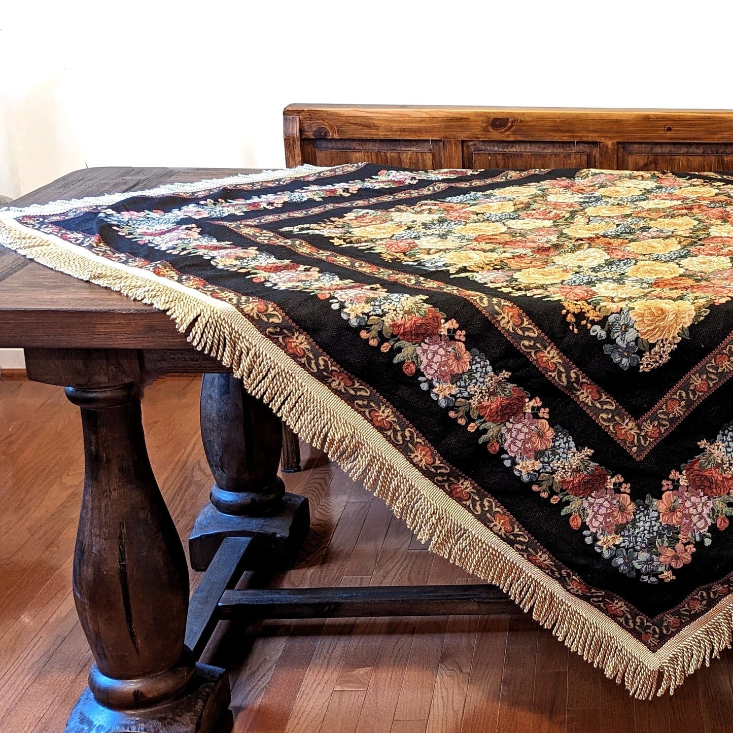 Tache Country Rustic Floral Black Midnight Awakening Tablecloth (3089BL)