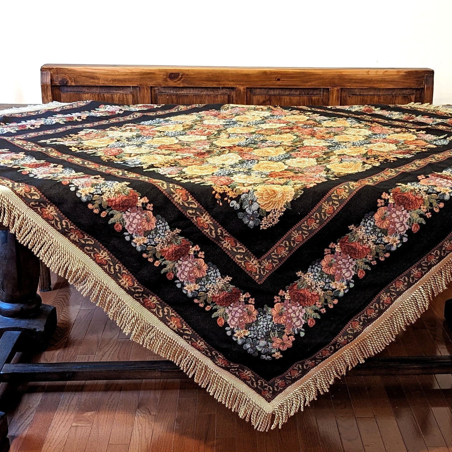 Tache Country Rustic Floral Black Midnight Awakening Tablecloth (3089BL)