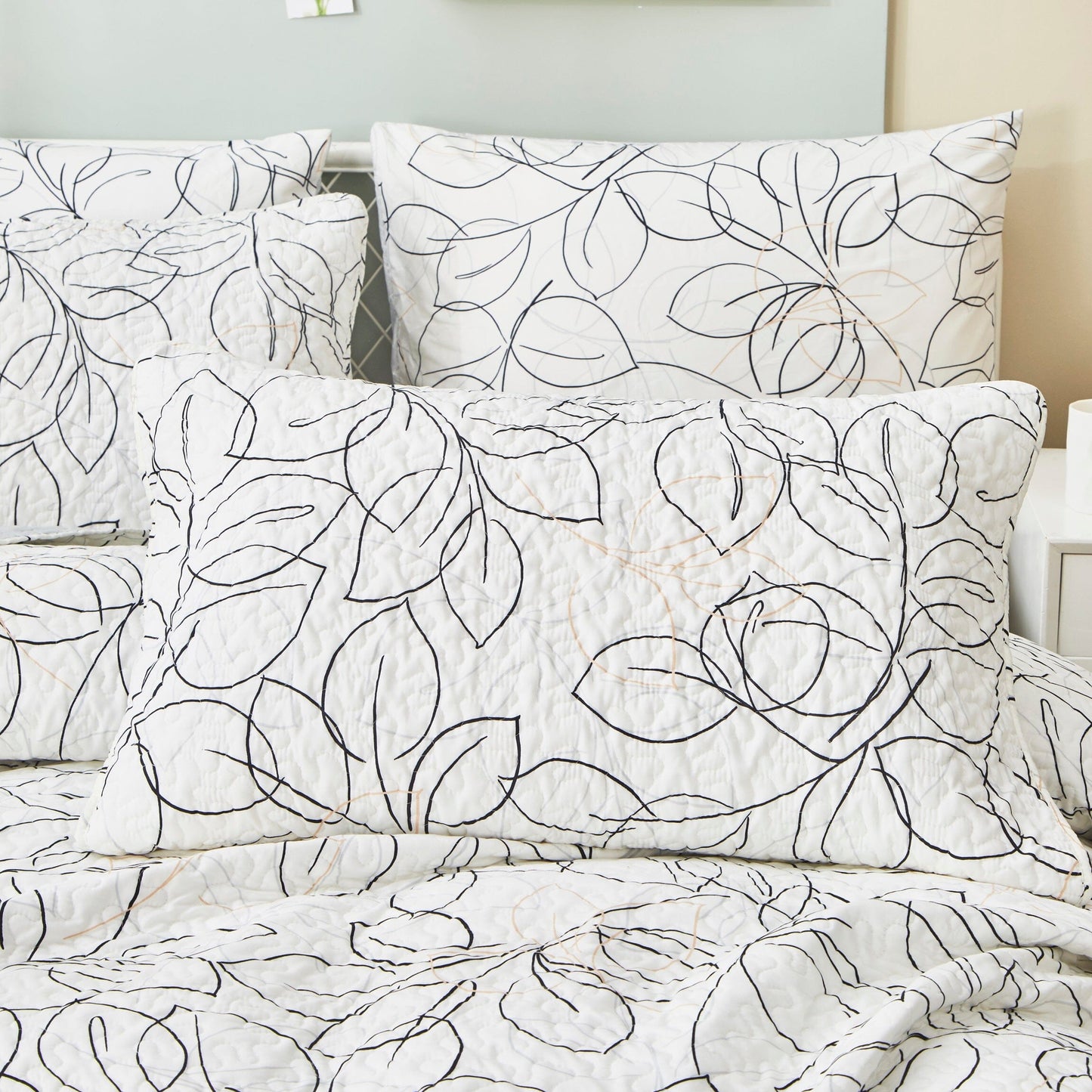 Tache Modern Abstract Leaf Line Art Foliage White Grey Black Gold Reversible Quilt Set (TJ357)