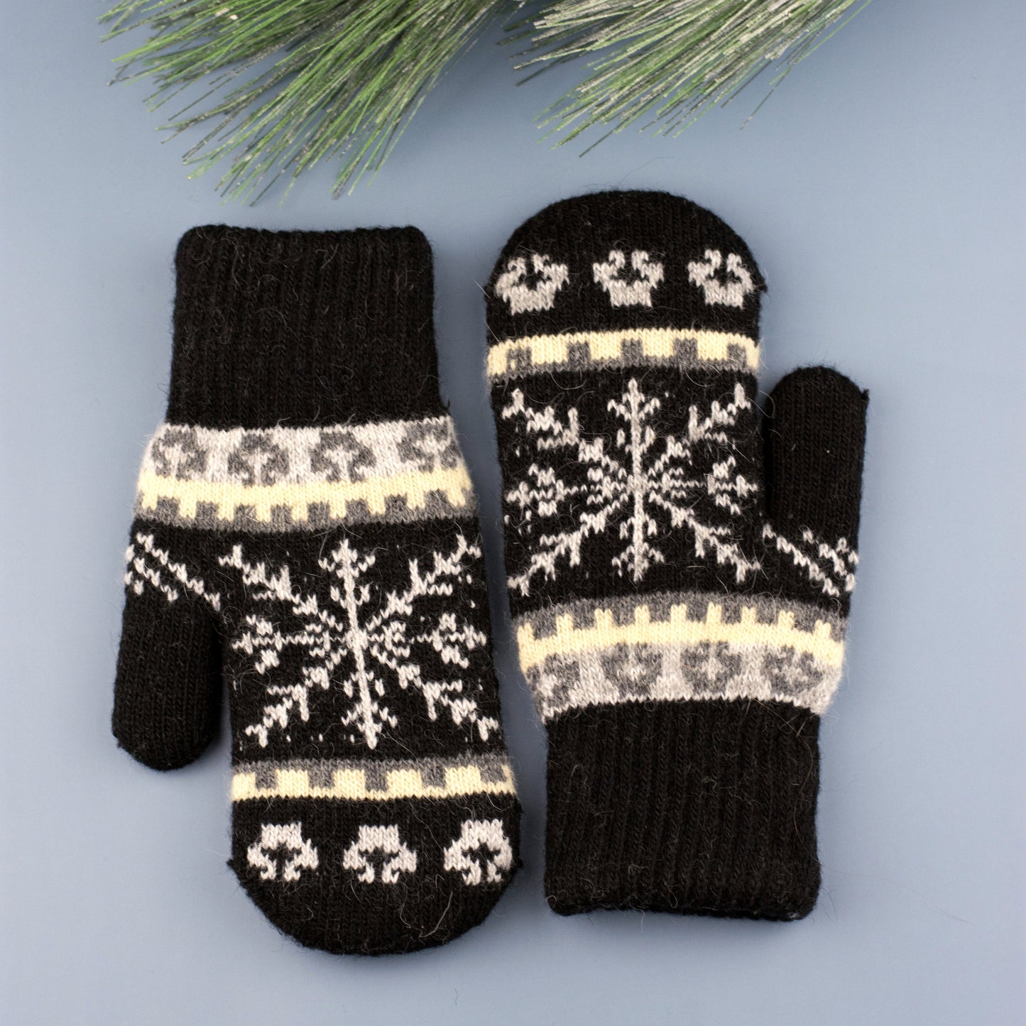 Nordic Snowflake Mittens