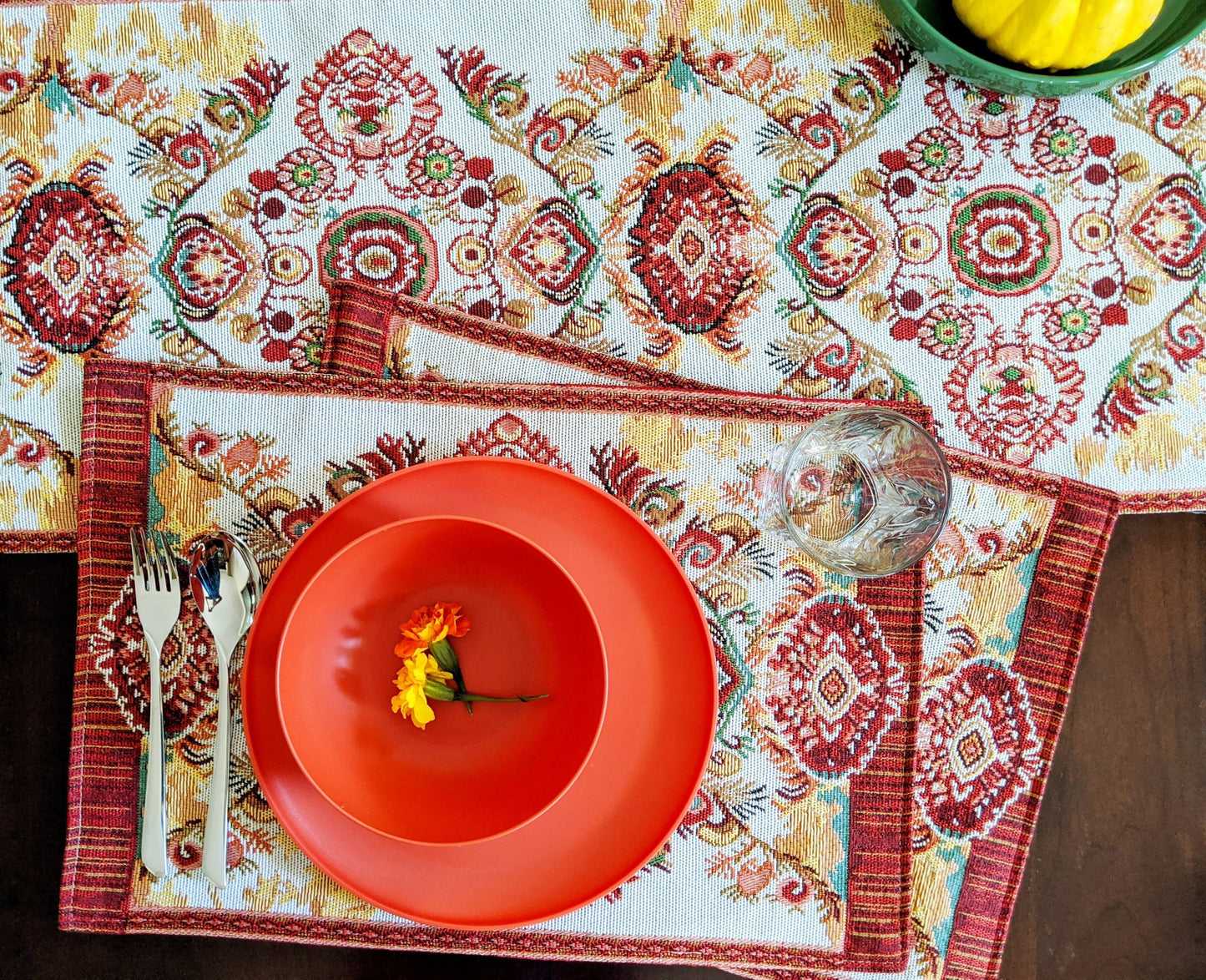 Tache Burgundy Ornate Paisley Woven Tapestry Placemats - Eclectic Modern Dining Set (18194)