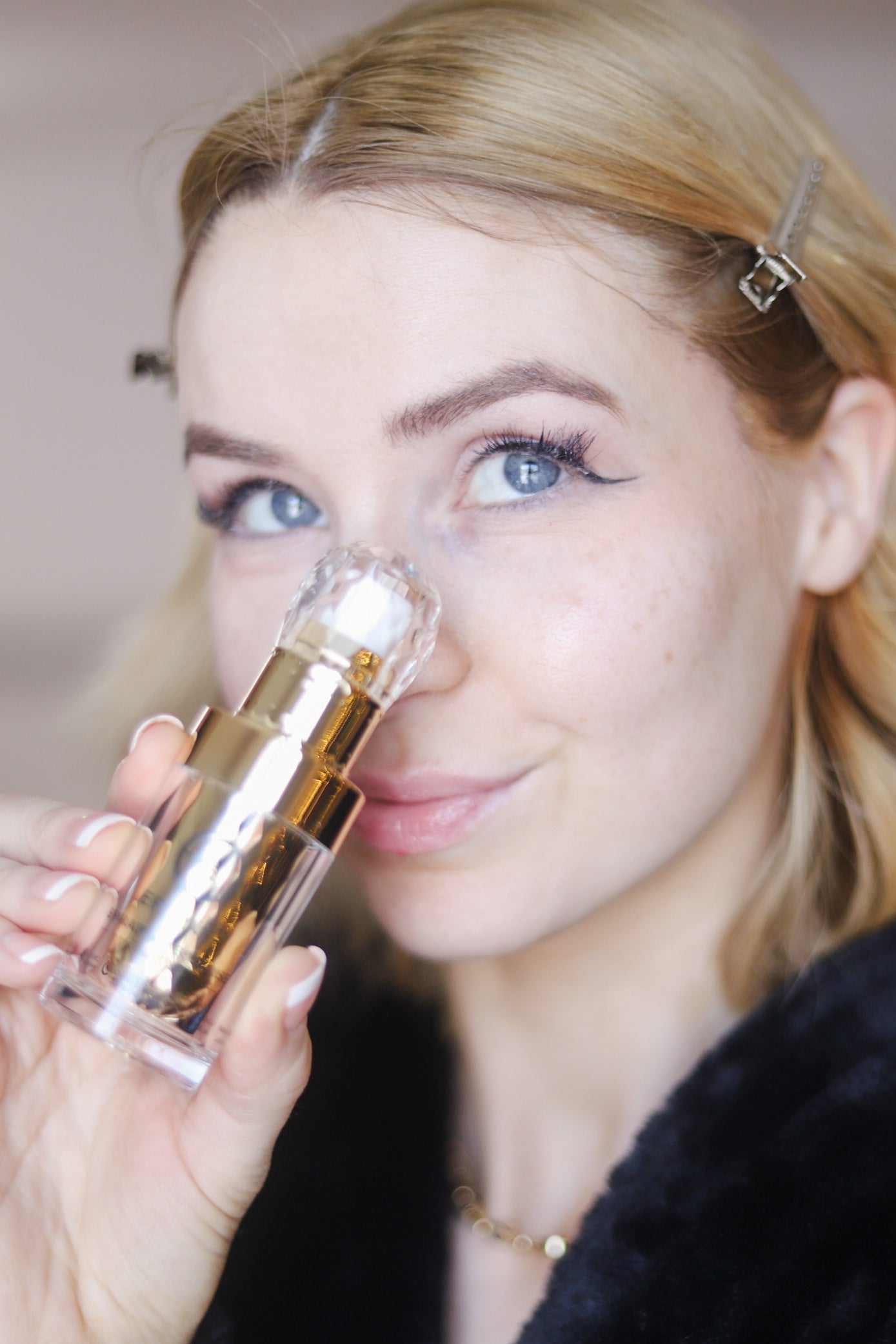 Hyaluronic Acid Serum for Sensitive, Mature Skin – Plumps Fine Lines, Fragrance-Free