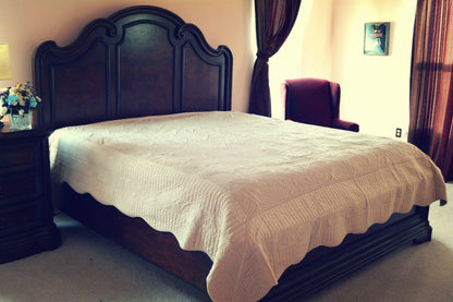 Tache Super Soft Tan Beige Scalloped Coral Reef Quilted Fleece Bedspread Set (DXJ109013-1)