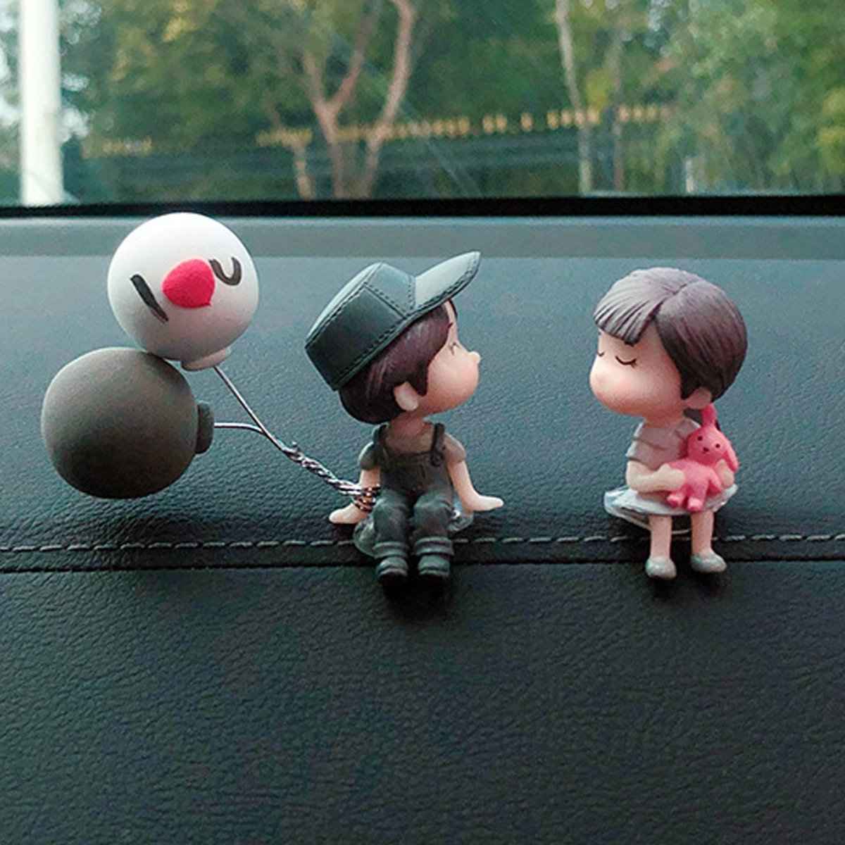 Cartoon Couple Car Decor – 4PCS Cute Resin Figurines Set