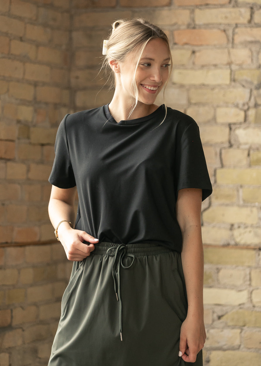 Kia Black Athletic Short Sleeve T-shirt - Shaketea