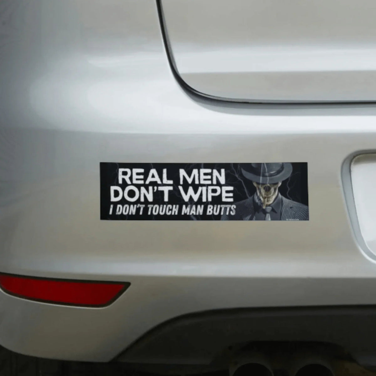 REAL MEN DON’T WIPE (I Don’t Touch Man Butts)