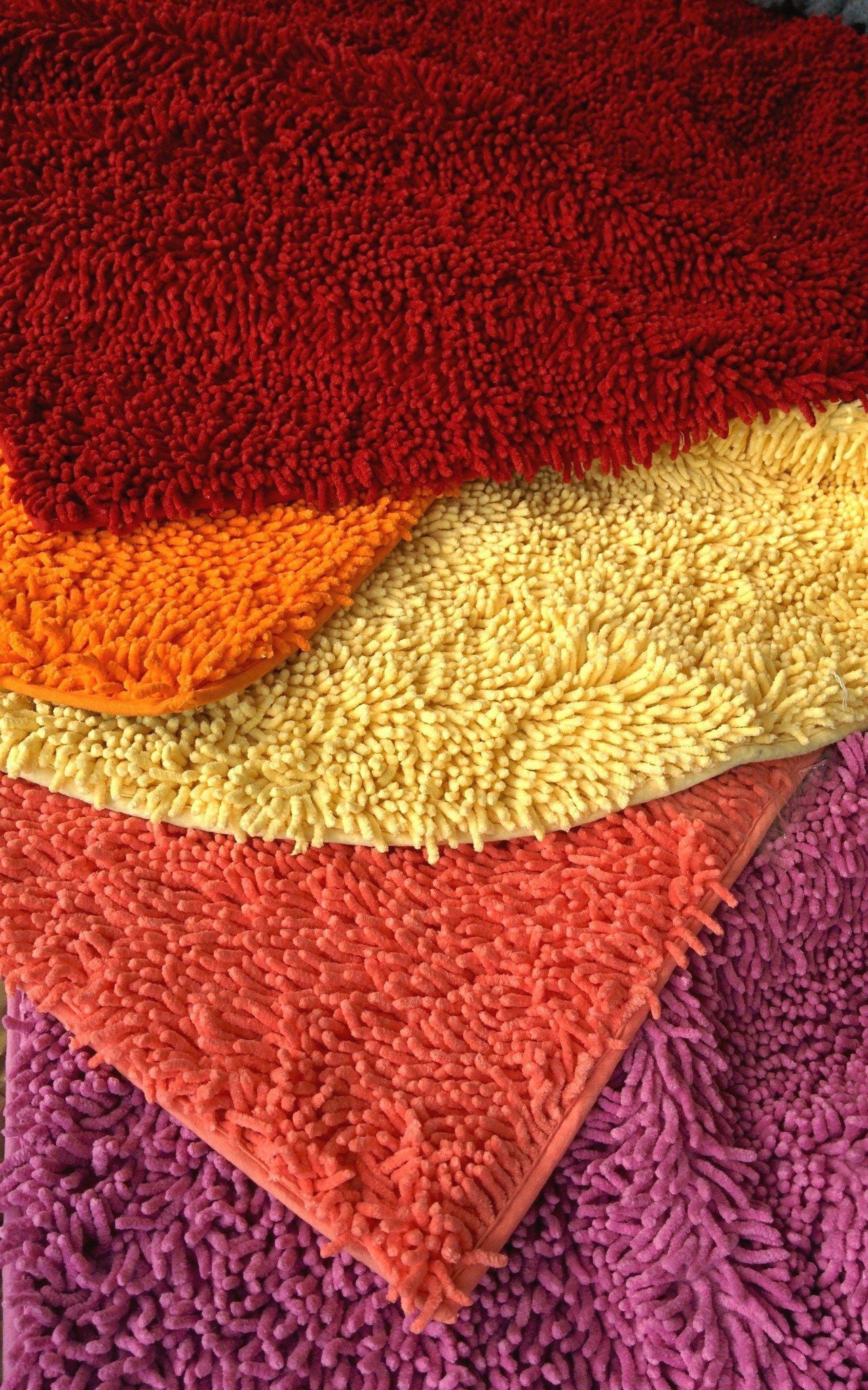 Tache Cotton Chenille Solid Dark Raspberry Red Rug (MAT2032R)