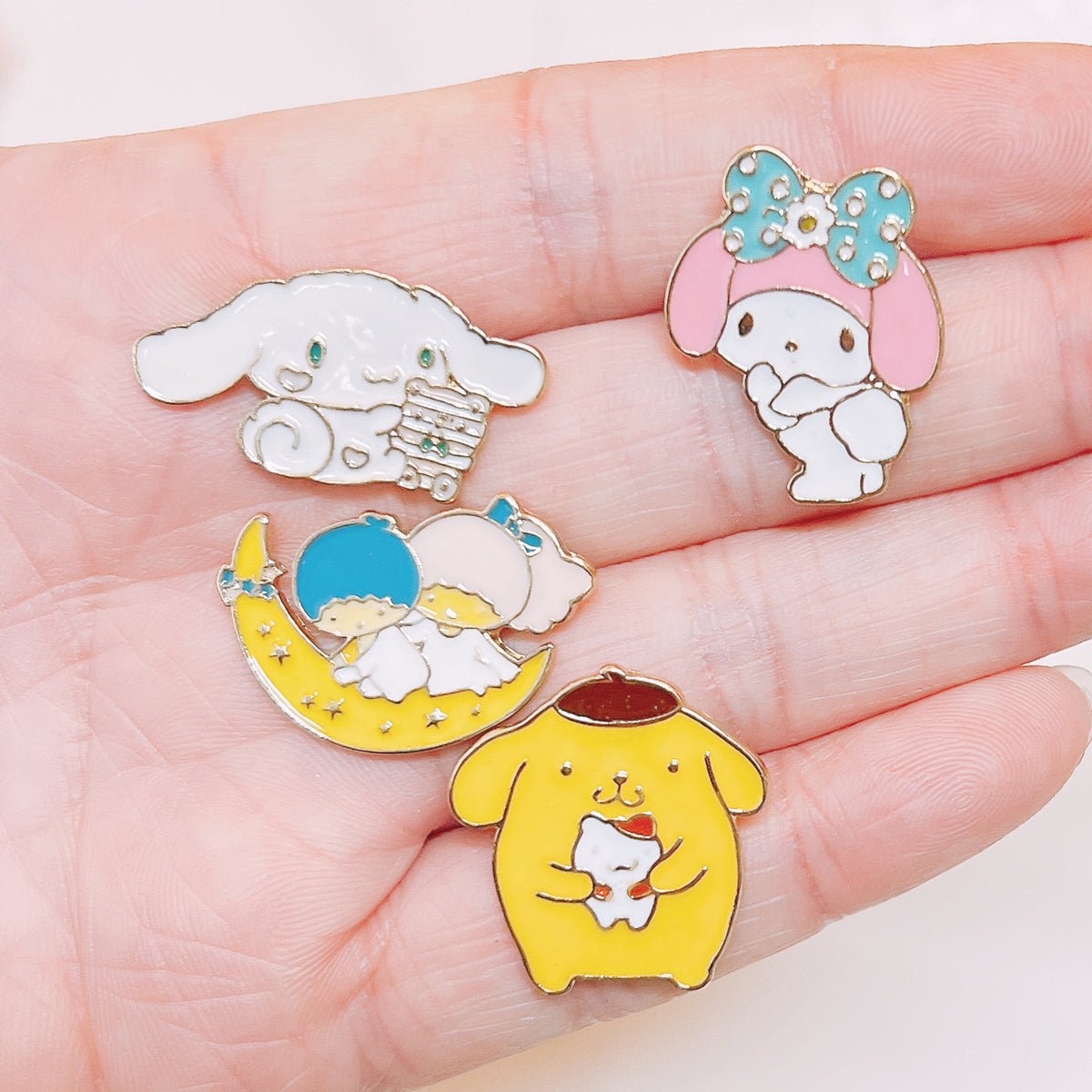 Sanrio Characters Enamel Pins - Hello Kitty, My Melody, Cinnamoroll, Kuromi