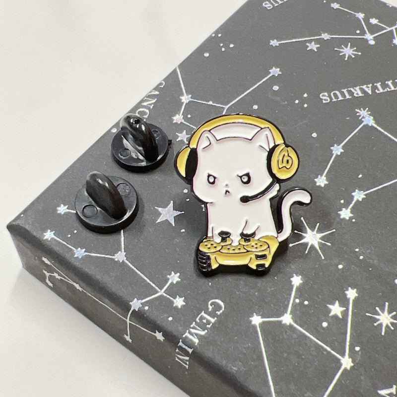 Adorable Cat Pins – Perfect Gift for Pet Enthusiasts