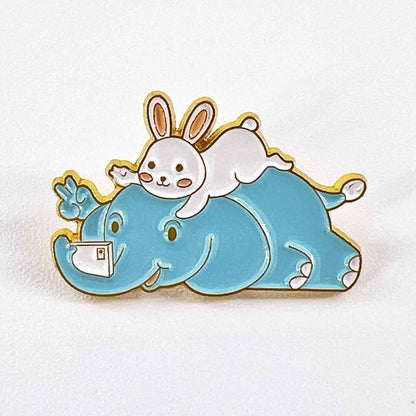 Cute Elephant Selfie Pins – Quirky Accessories for Animal Lovers